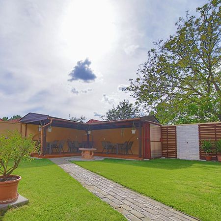 Kálvin utcai Apartmanok Hajdúszoboszló Esterno foto