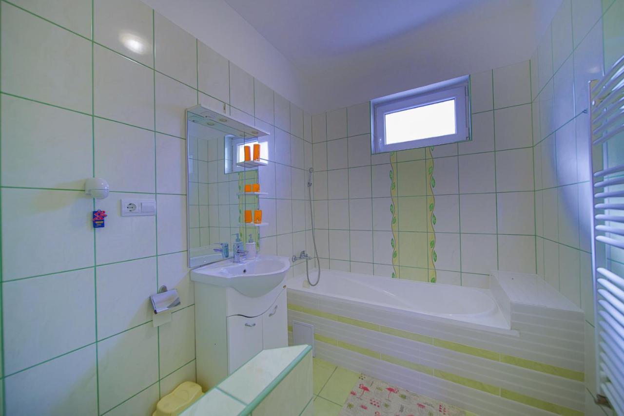Kálvin utcai Apartmanok Hajdúszoboszló Esterno foto